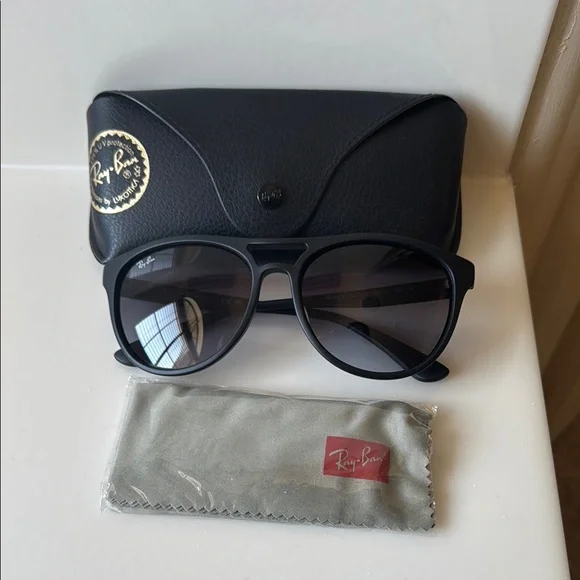 Ray-Ban RB4170 Dark Frame Sunglasses with Case NEW display picture 1